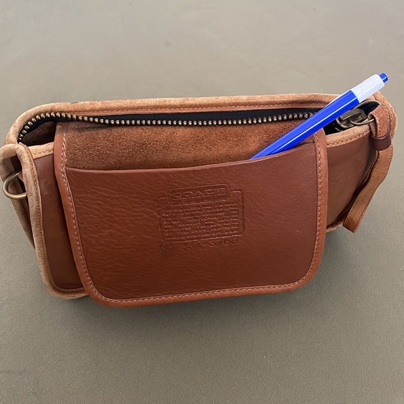 COACH  vintage authentic Leather caramel tone crossbody BAG - Picture 2 of 15